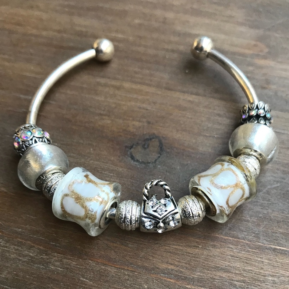 SOLD* Classy chic purse handbag charm bracelet - Picture 4 of 7
